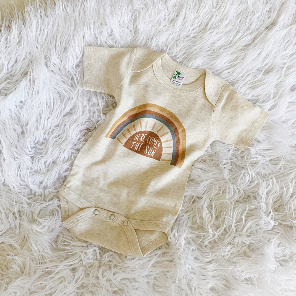 Rainbow Baby Bodysuit, Here Comes the Sun, Gift, Rainbow Shirt, Baby Shower Gift, New Baby, Baby Apparel, Gender Neutral, Oatmeal